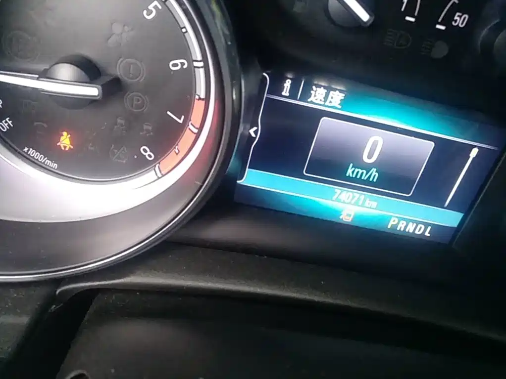 Buick Verano — миниатюра 12
