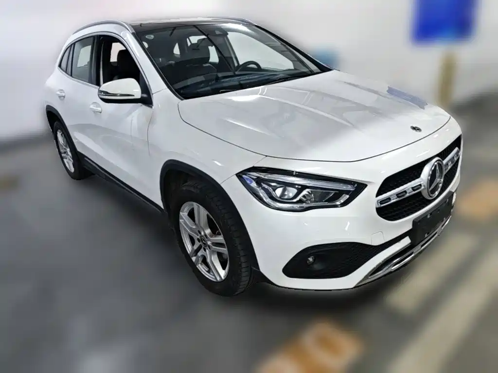 Mercedes-Benz GLA — миниатюра 6