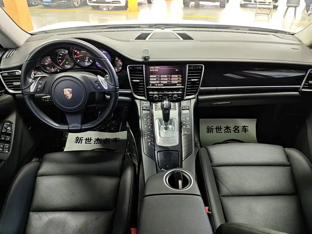 Porsche Panamera — миниатюра 7
