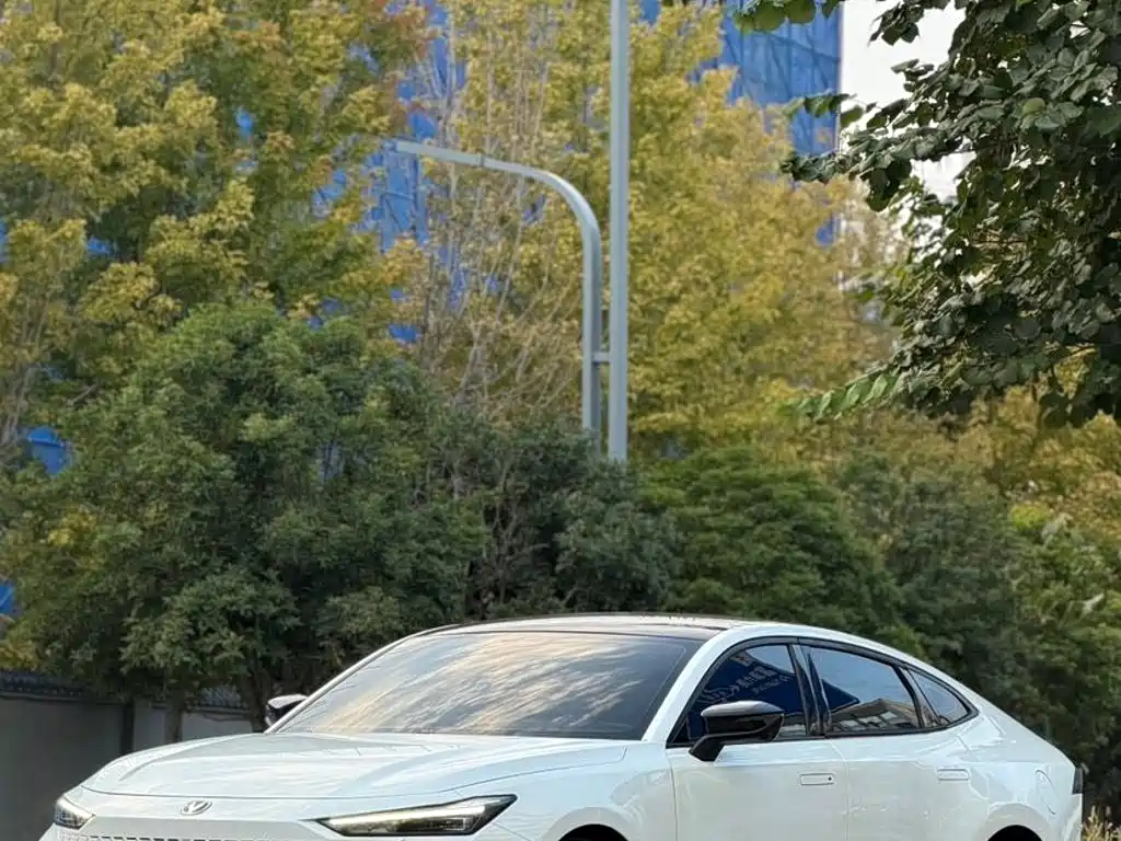 Changan UNI-V — миниатюра 8