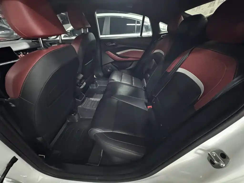 MG MG5 — миниатюра 5