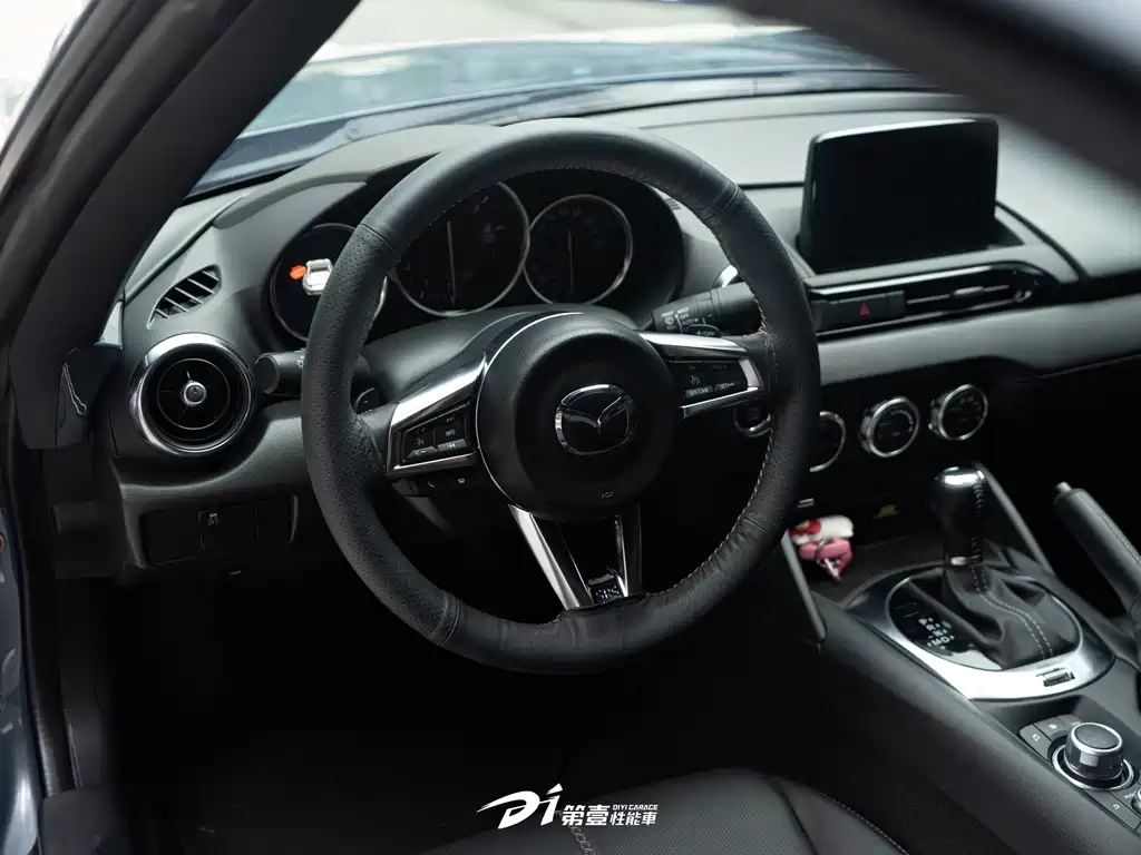 Mazda MX-5 — миниатюра 9