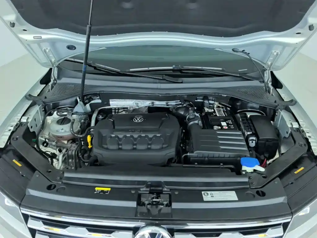 Volkswagen Tiguan L — миниатюра 20