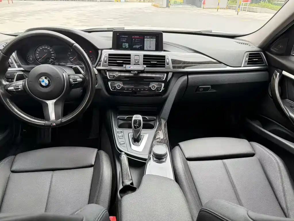 BMW 3 Series — миниатюра 8
