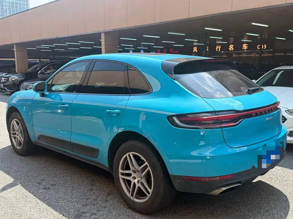 Porsche Macan — миниатюра 3