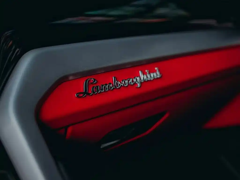 Lamborghini Urus — миниатюра 7
