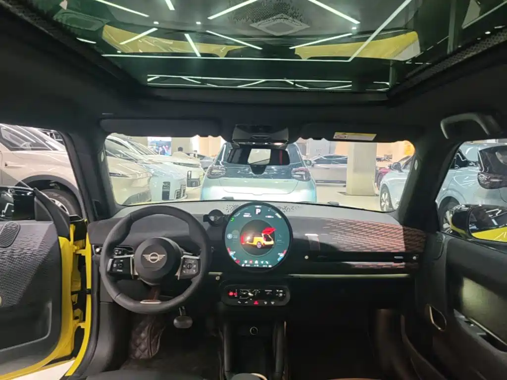 MINI MINI COOPER EV — миниатюра 18