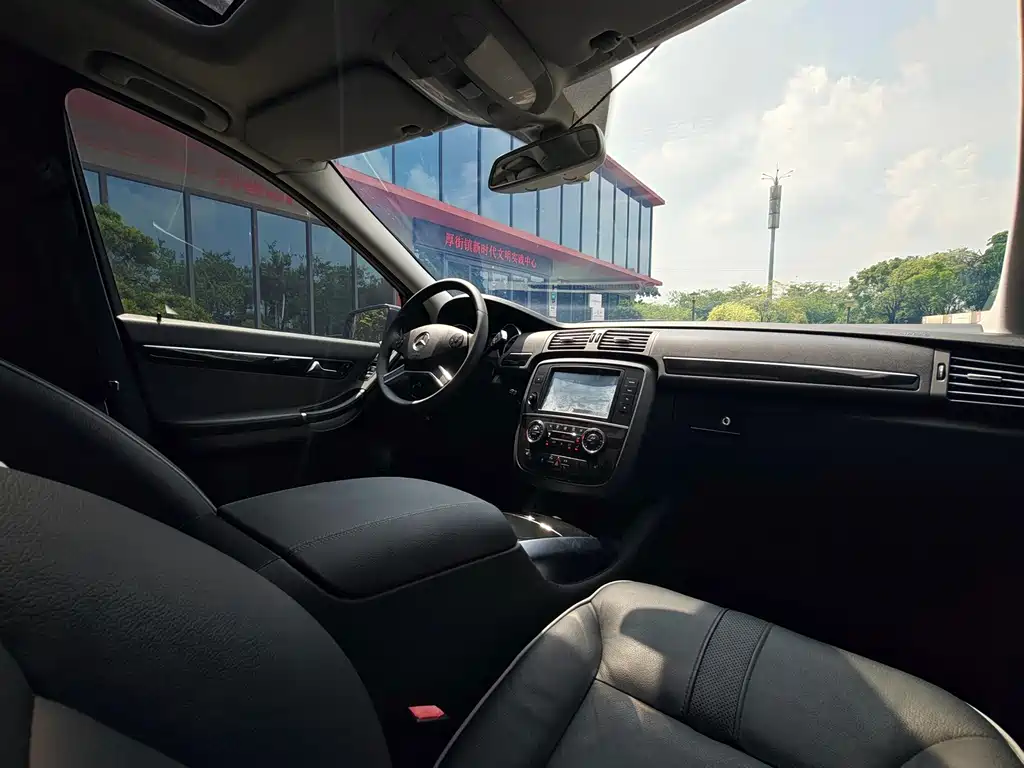 Mercedes-Benz R-Class — миниатюра 10