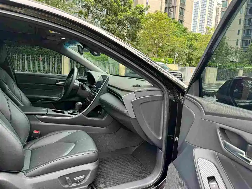 Toyota Avalon 2019 2.5L Luxury VI