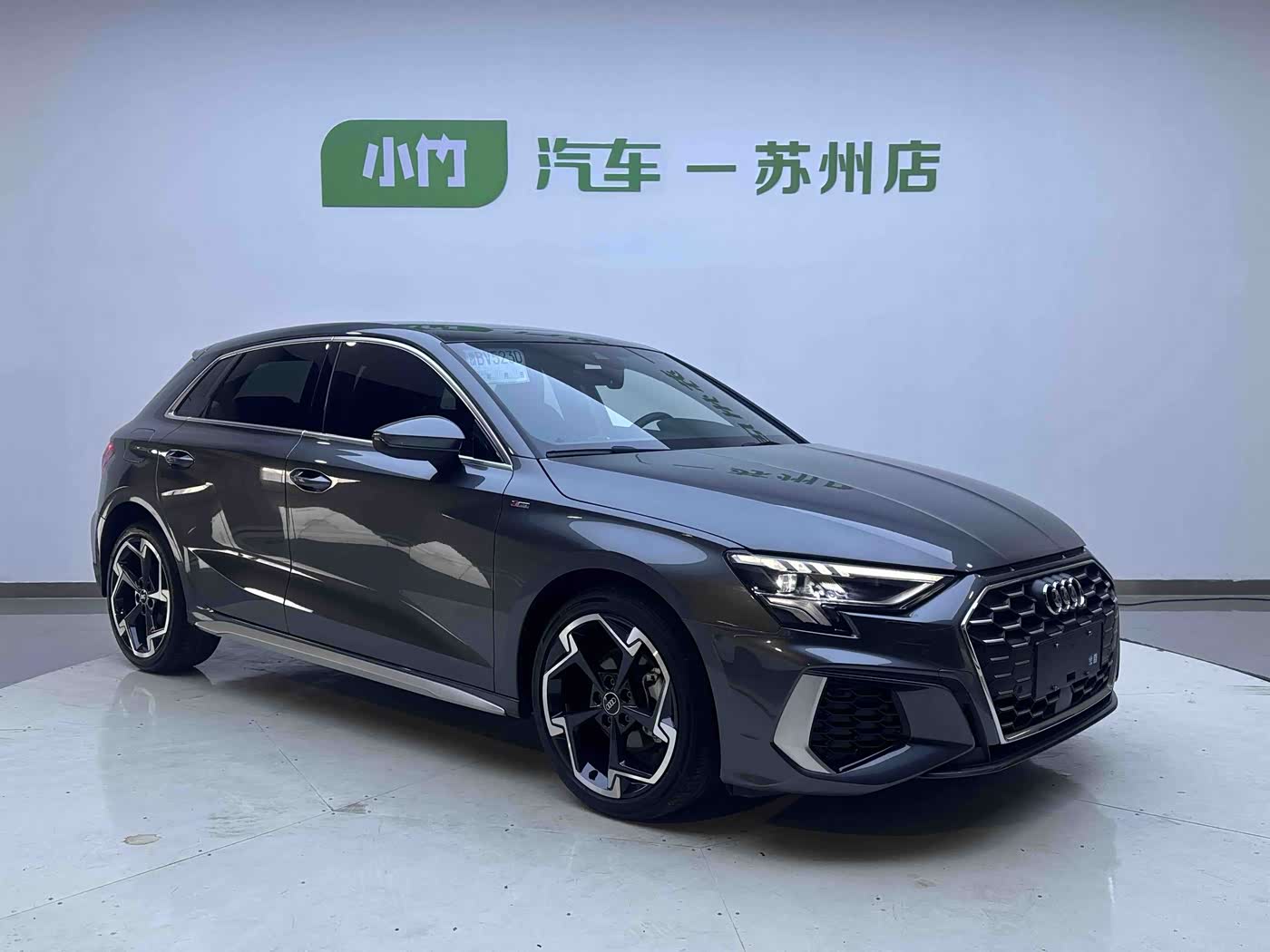 Audi A3 1.4 л 2023 г. Зелёный, пробег 27700 км