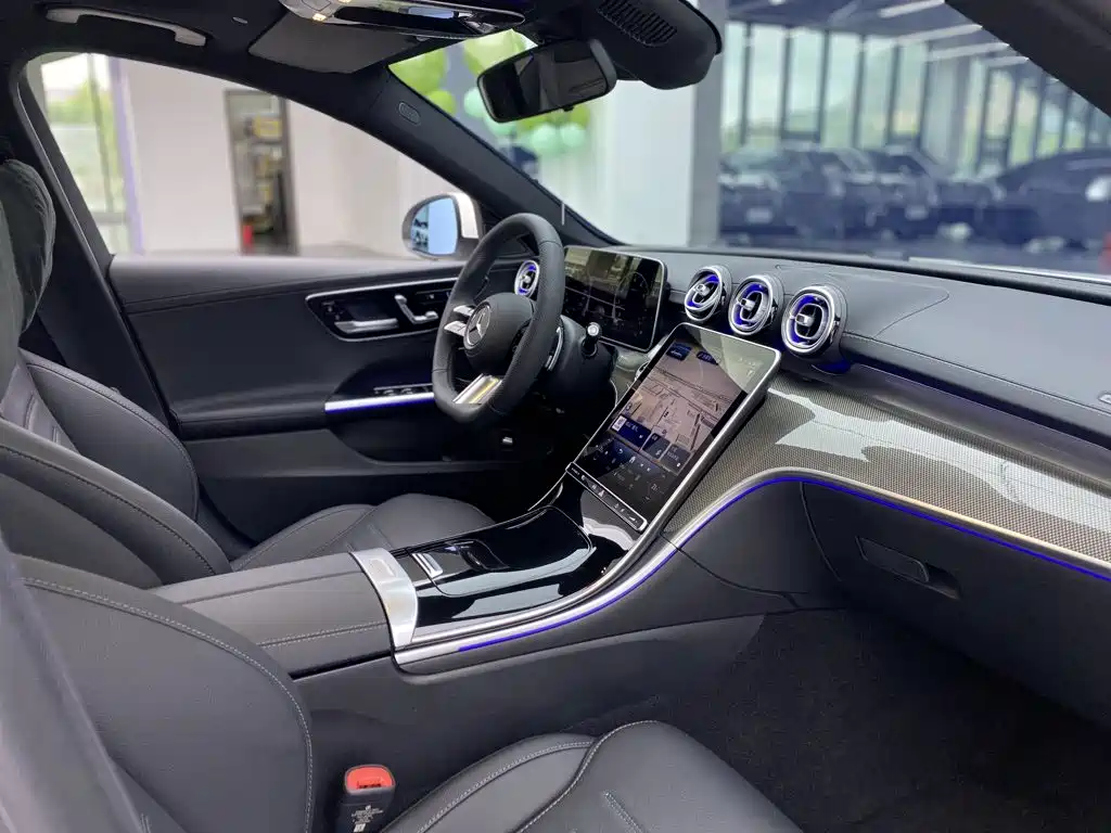 Mercedes-Benz C-Class — миниатюра 20
