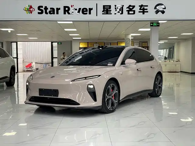 NIO ET5T