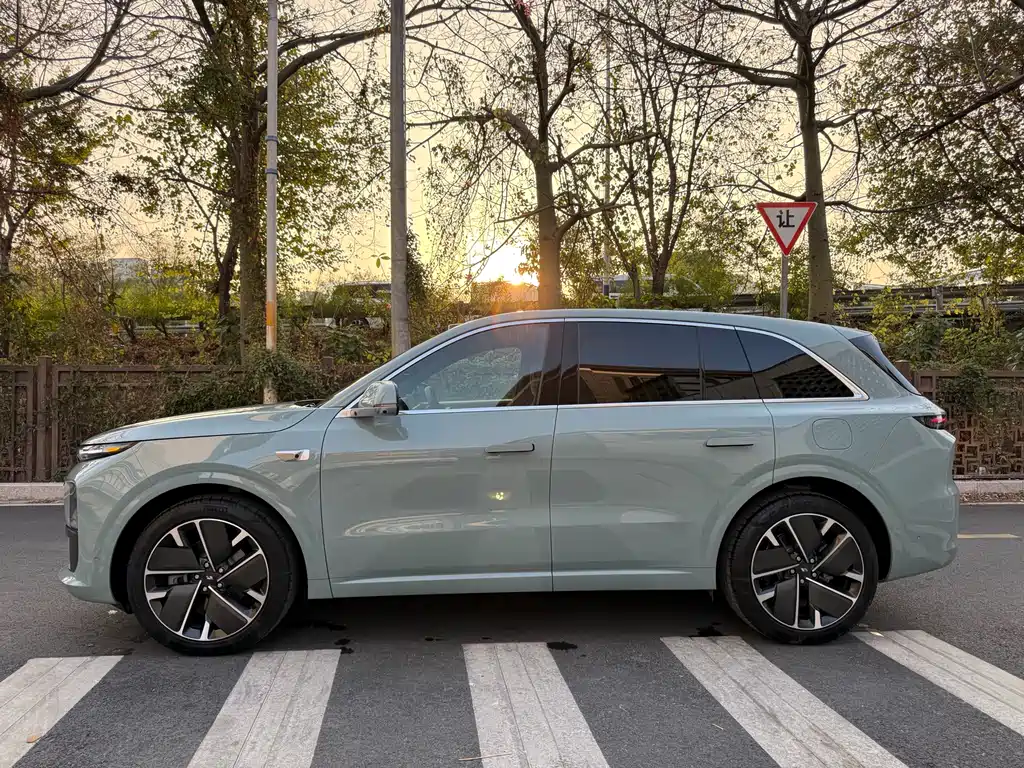 Li Auto IDEAL L6