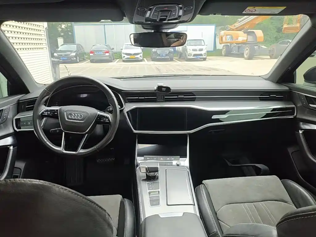 Audi A6L — миниатюра 10