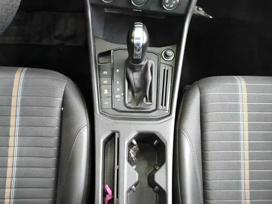 Volkswagen Lavida — миниатюра 15