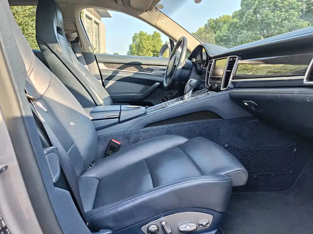 Porsche Panamera — миниатюра 15