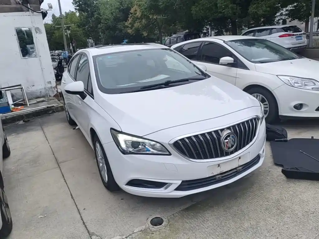 Buick Verano — миниатюра 4