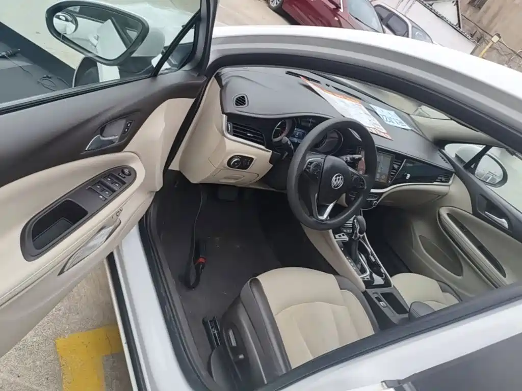 Buick Verano — миниатюра 16