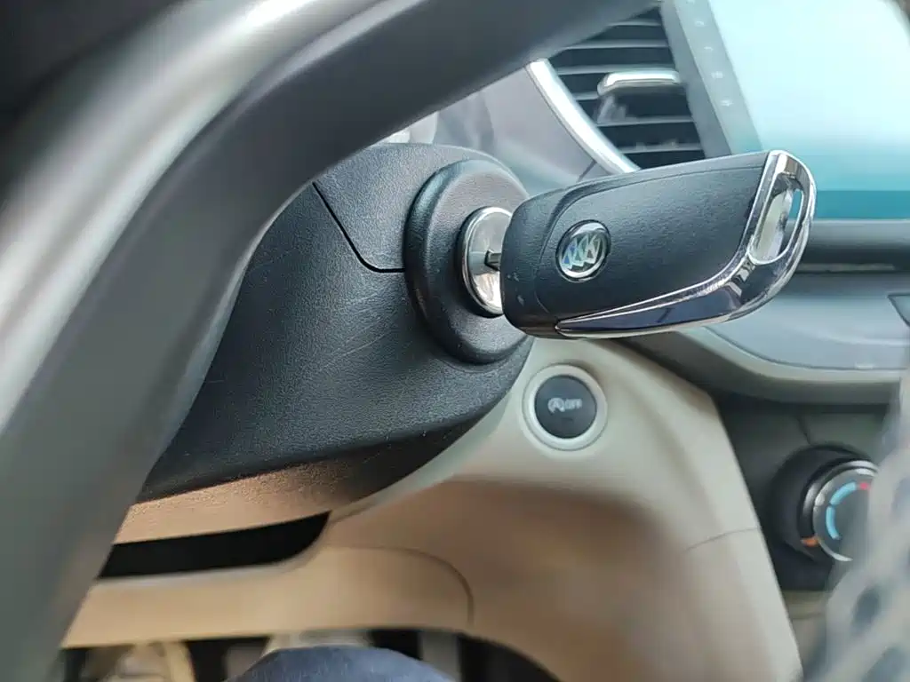 Buick Excelle — миниатюра 9