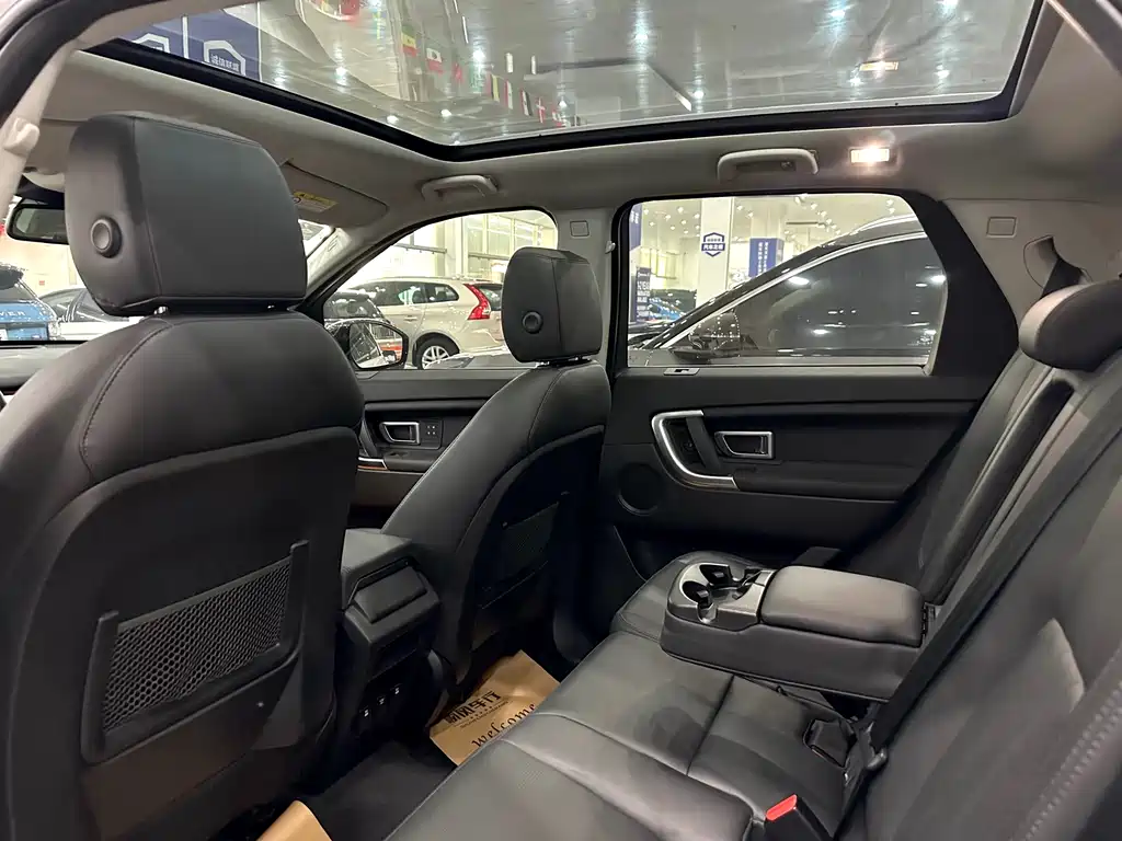 Land Rover Discovery Sport — миниатюра 10