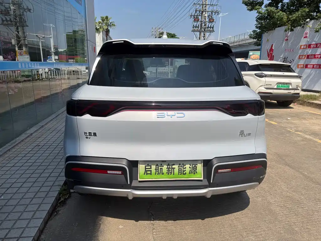 BYD Yuan UP — миниатюра 8