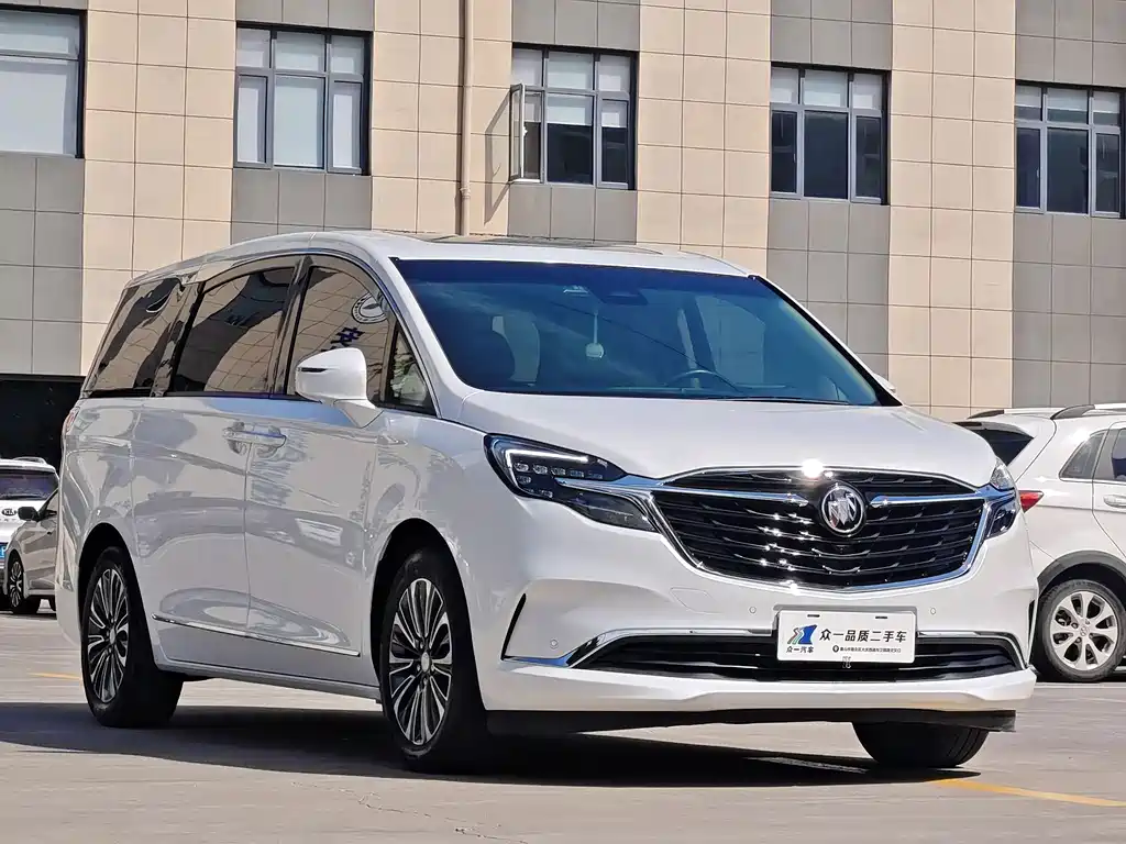 Buick GL8 — миниатюра 3