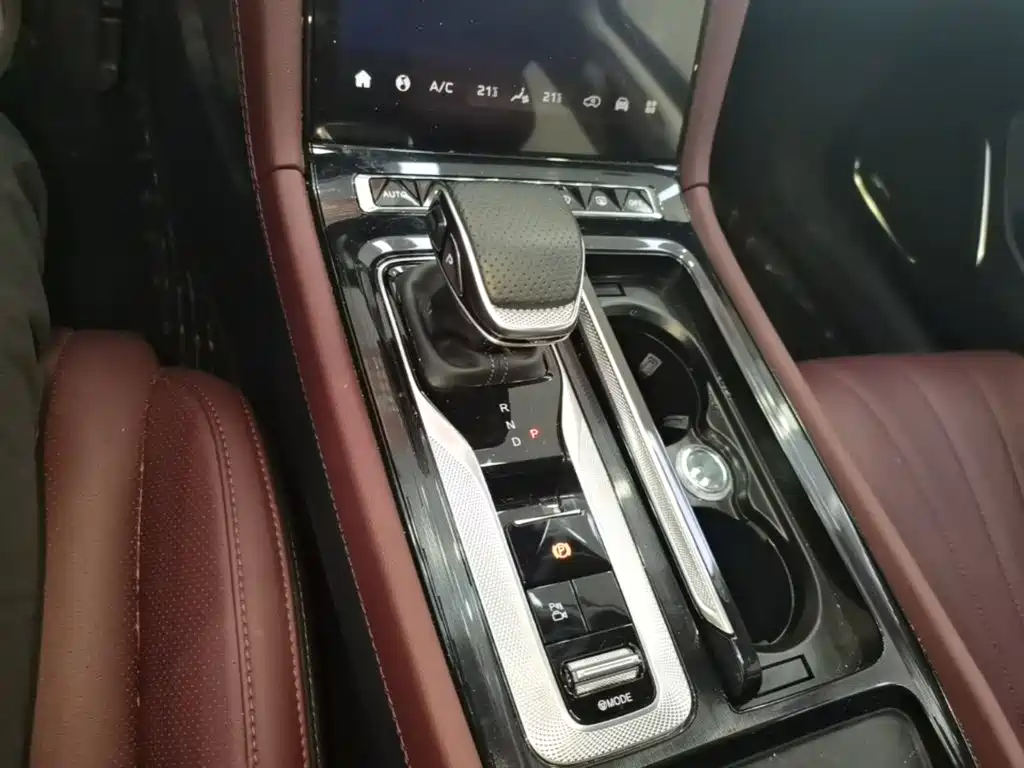 Hongqi Hongqi H5 PHEV — миниатюра 14