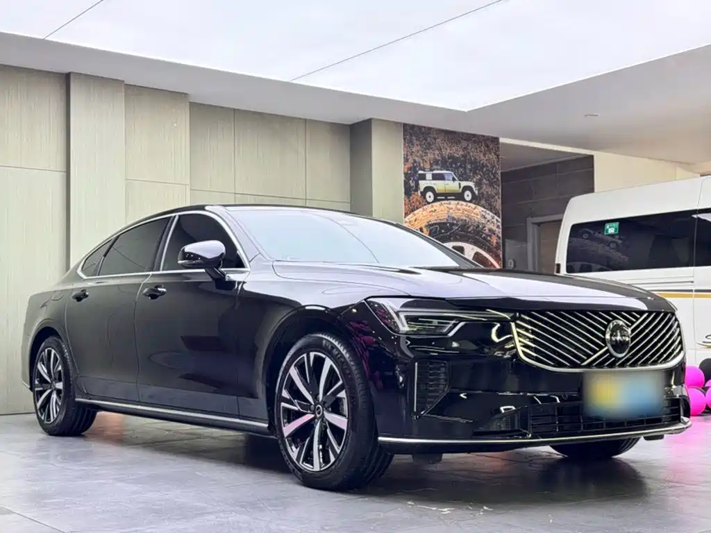 Volvo S90 — миниатюра 6