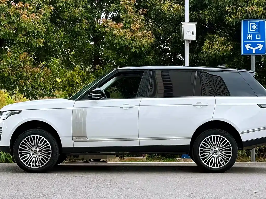 Land Rover Range Rover 2020 3.0 L6 Long Wheelbase