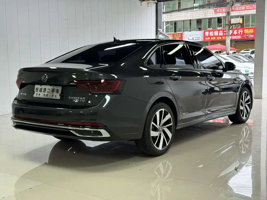 Volkswagen Sagitar — миниатюра 4