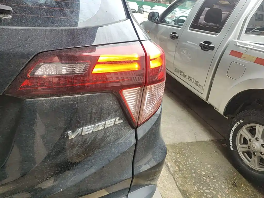 Honda Vezel — миниатюра 8