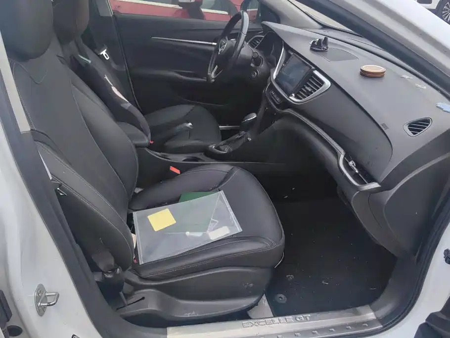 Buick Excelle — миниатюра 8