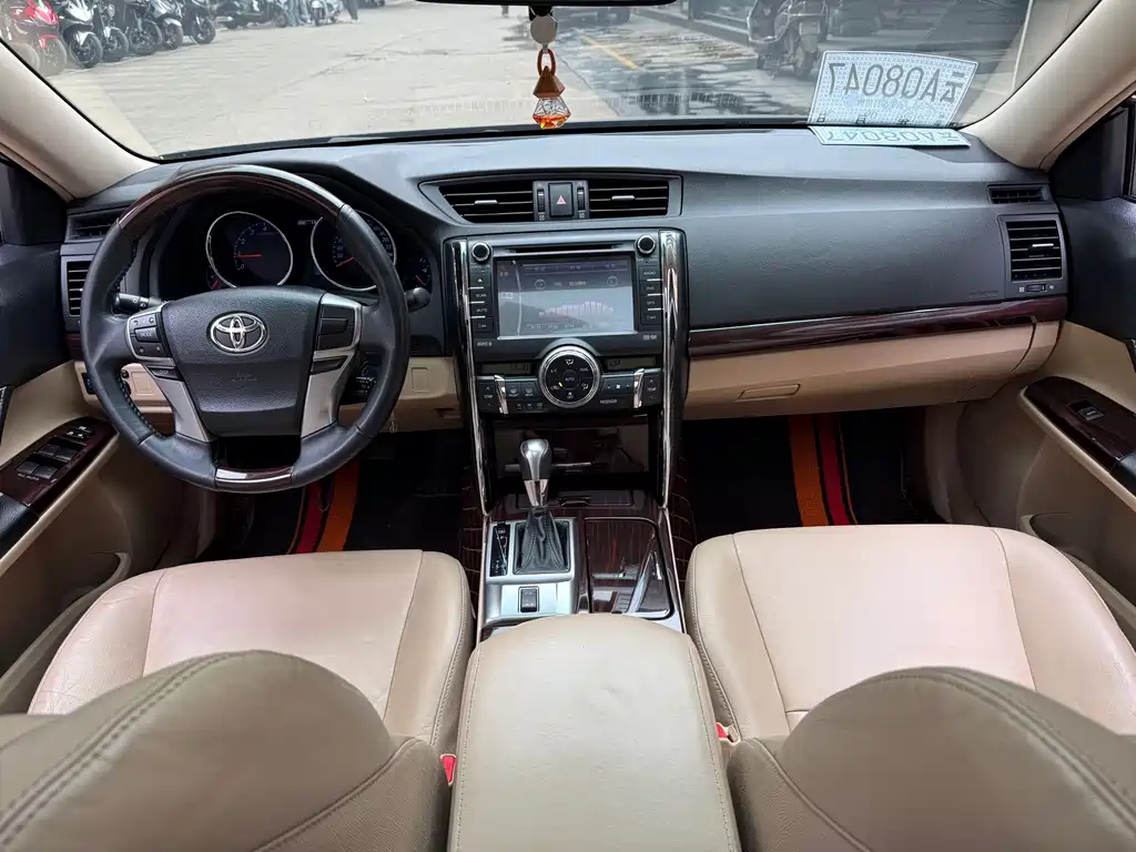 Toyota Reiz — миниатюра 10