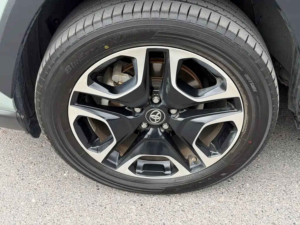 TOYOTA RAV4 RONGFANG