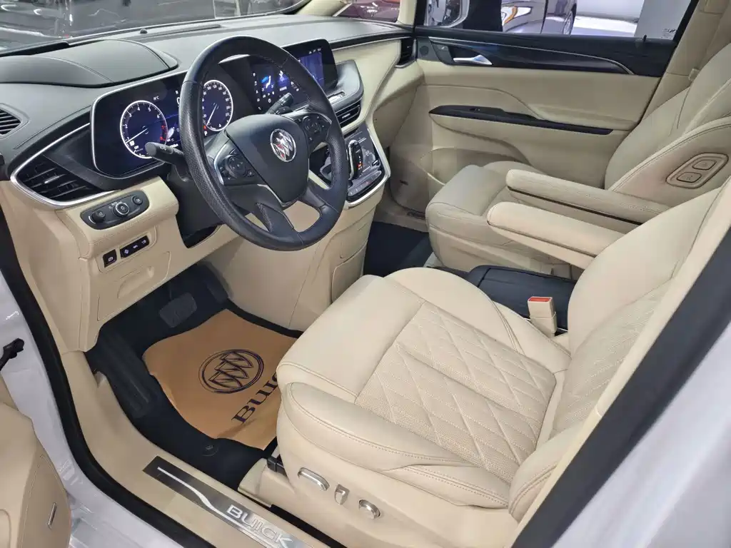Buick GL8 — миниатюра 10
