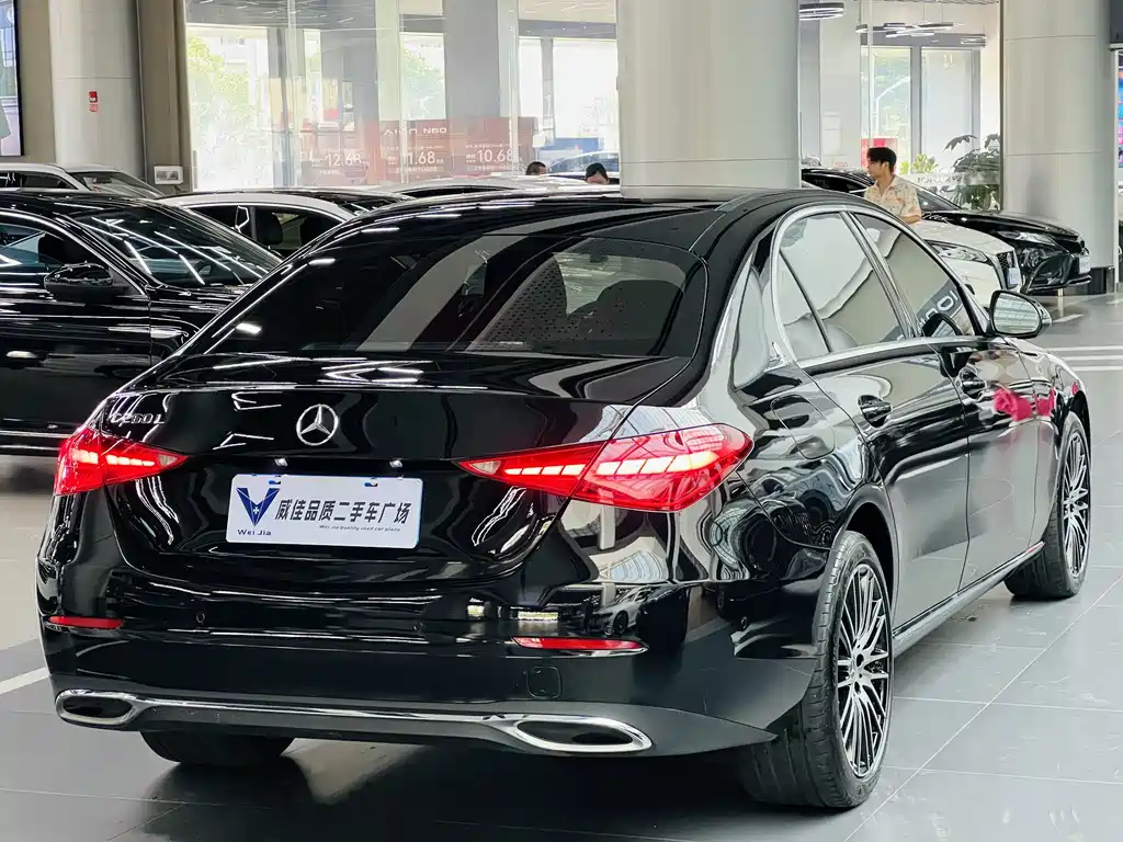 Mercedes-Benz C-Class — миниатюра 7