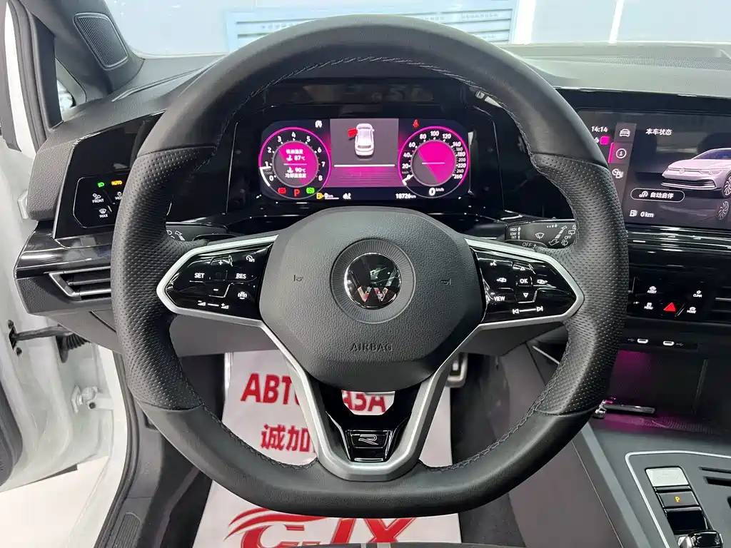 Volkswagen Golf — миниатюра 10