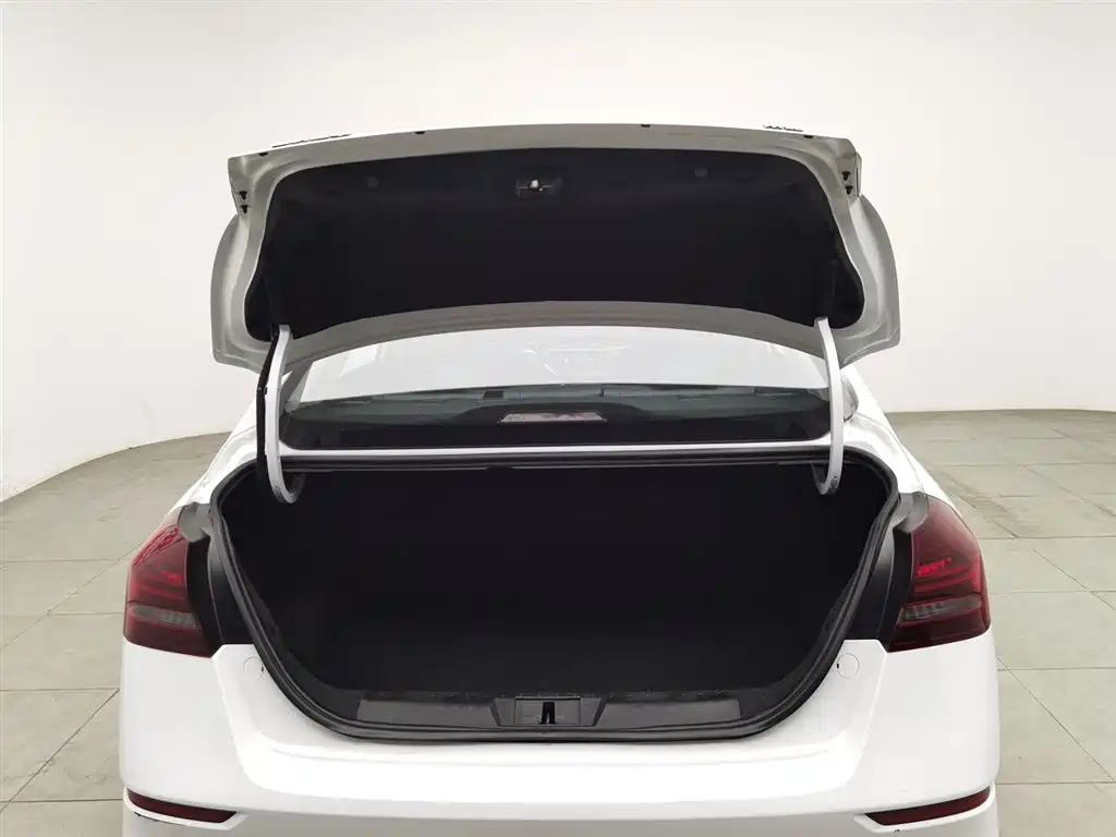 GEELY AUTOMOBILE EMGRAND