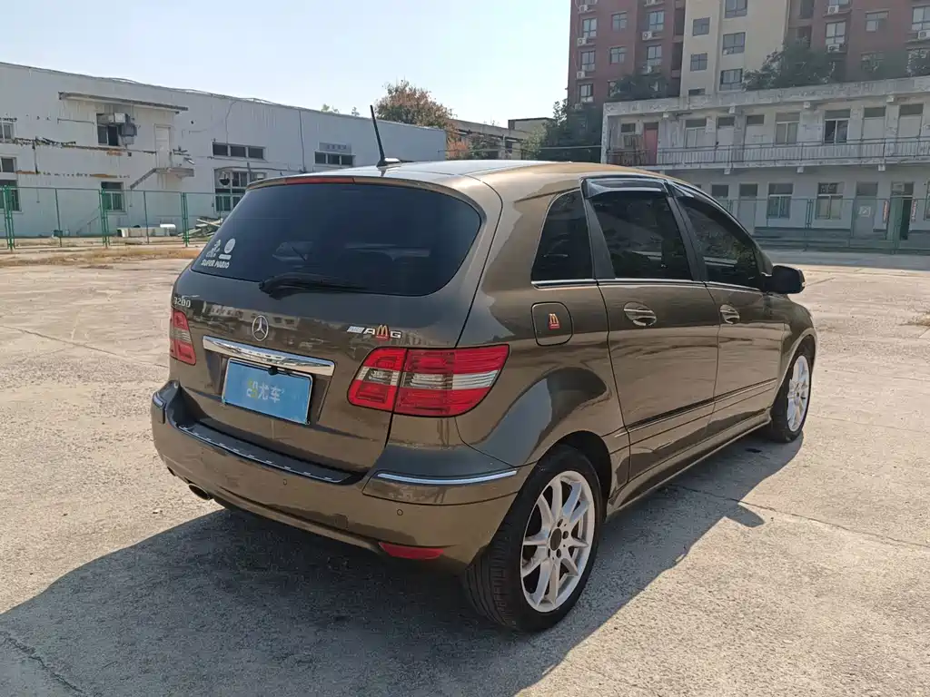 Mercedes-Benz B-Class — миниатюра 17