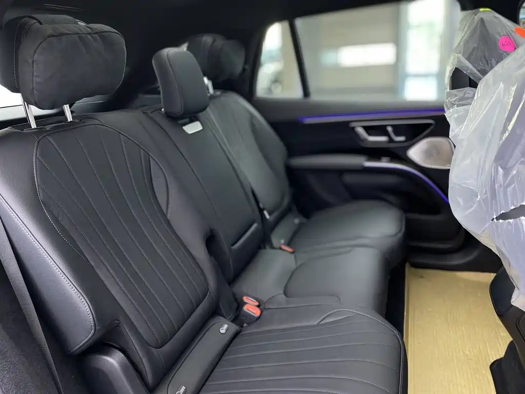 Mercedes-Benz EQS SUV — миниатюра 19