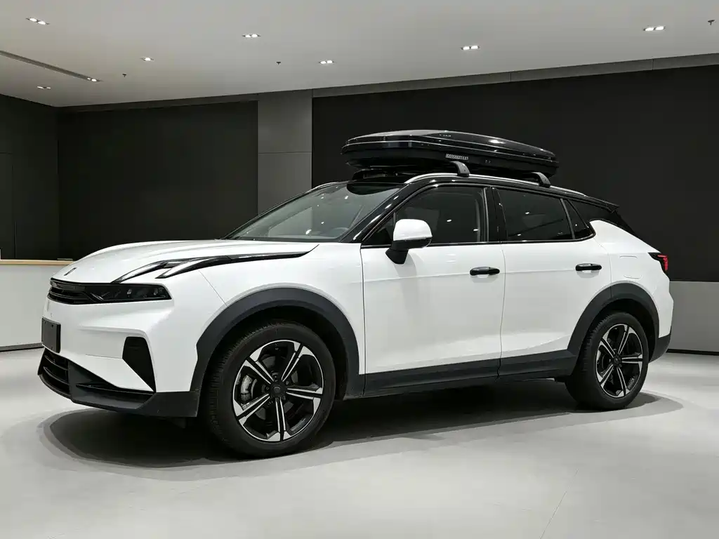 Lynk & Co 06 EM-P