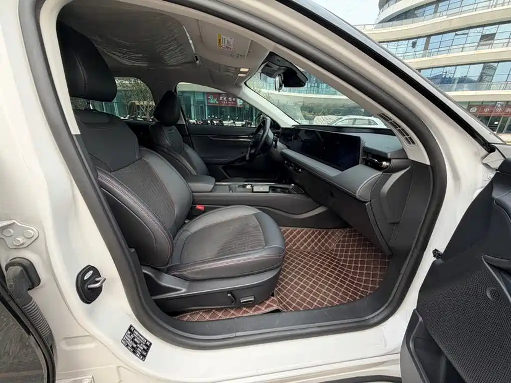 Ford Mondeo — миниатюра 5
