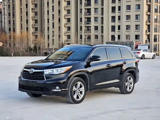 TOYOTA HIGHLANDER