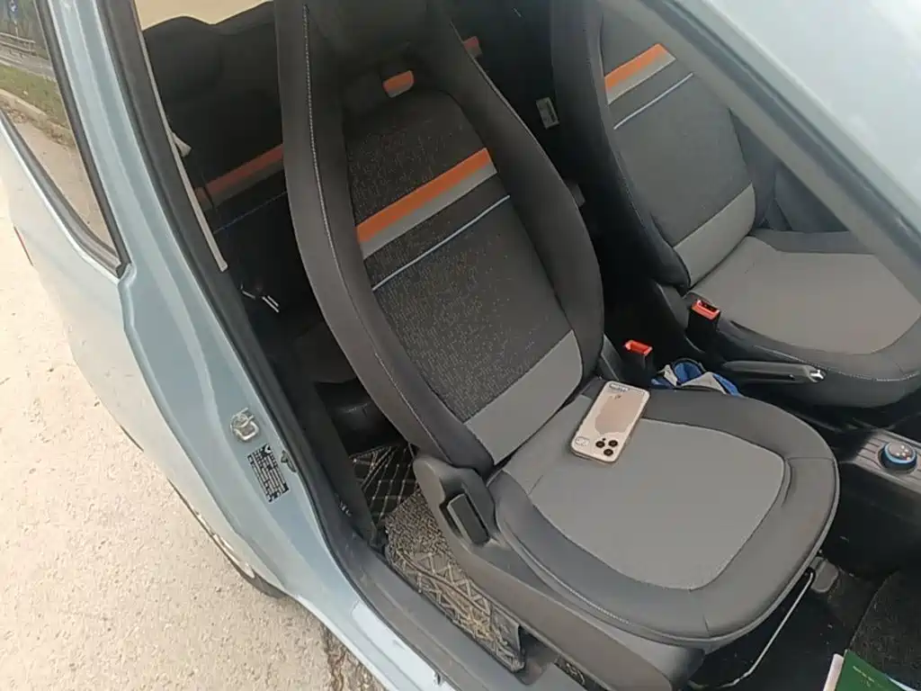 Wuling MINIEV — миниатюра 25