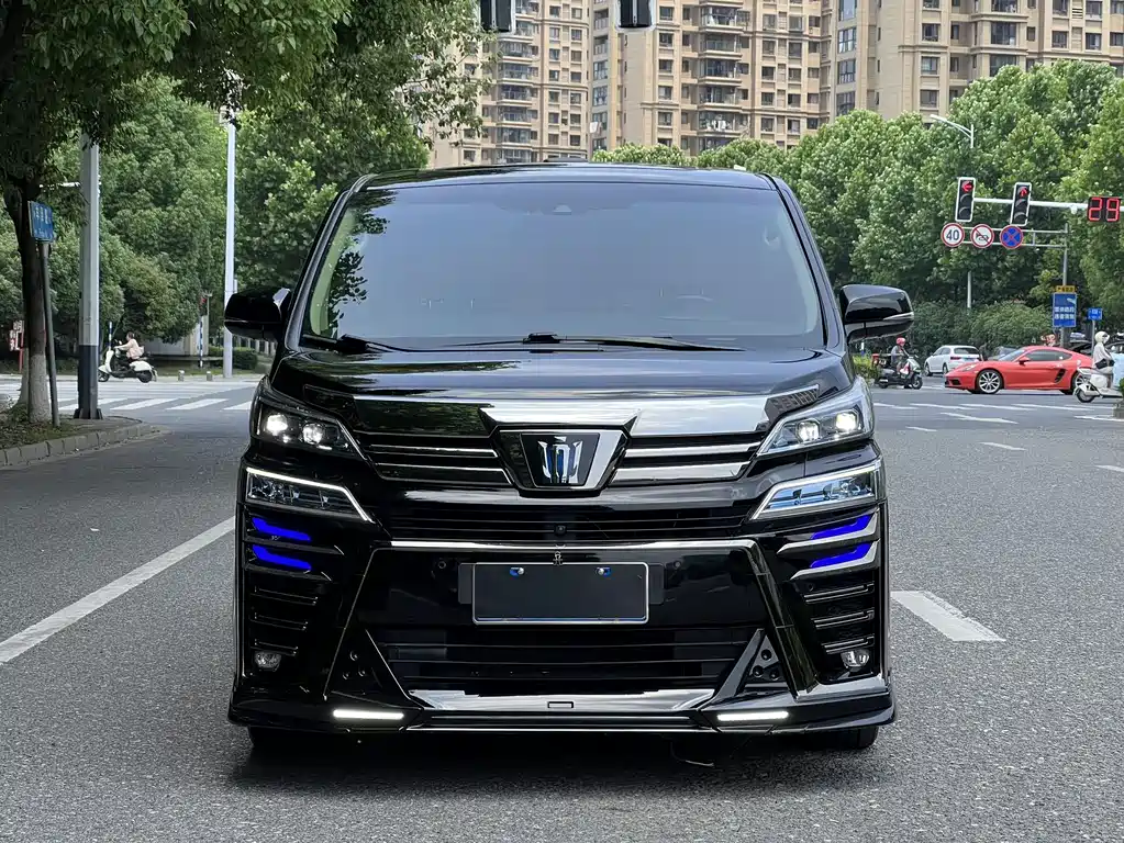Toyota Vellfire 2021 2.5L HV