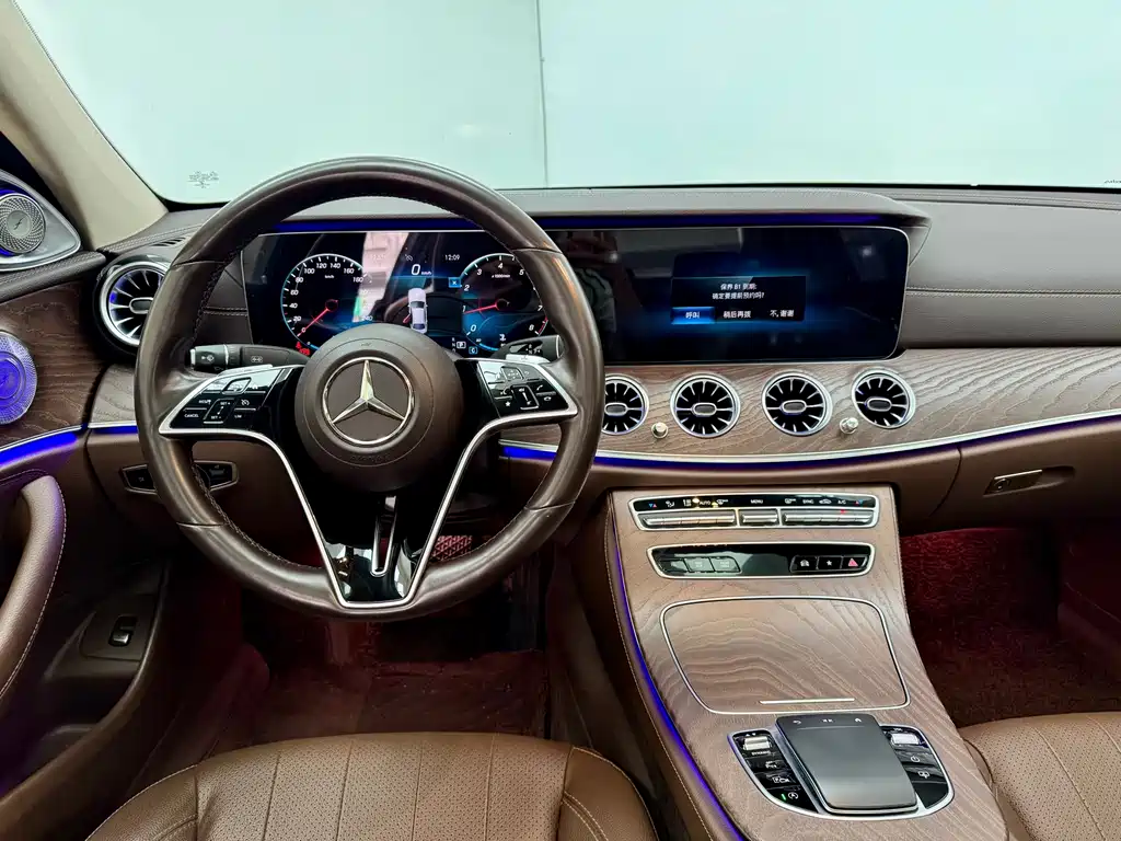 Mercedes-Benz E-Class — миниатюра 18