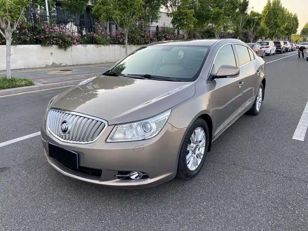 Купить Buick LaCrosse