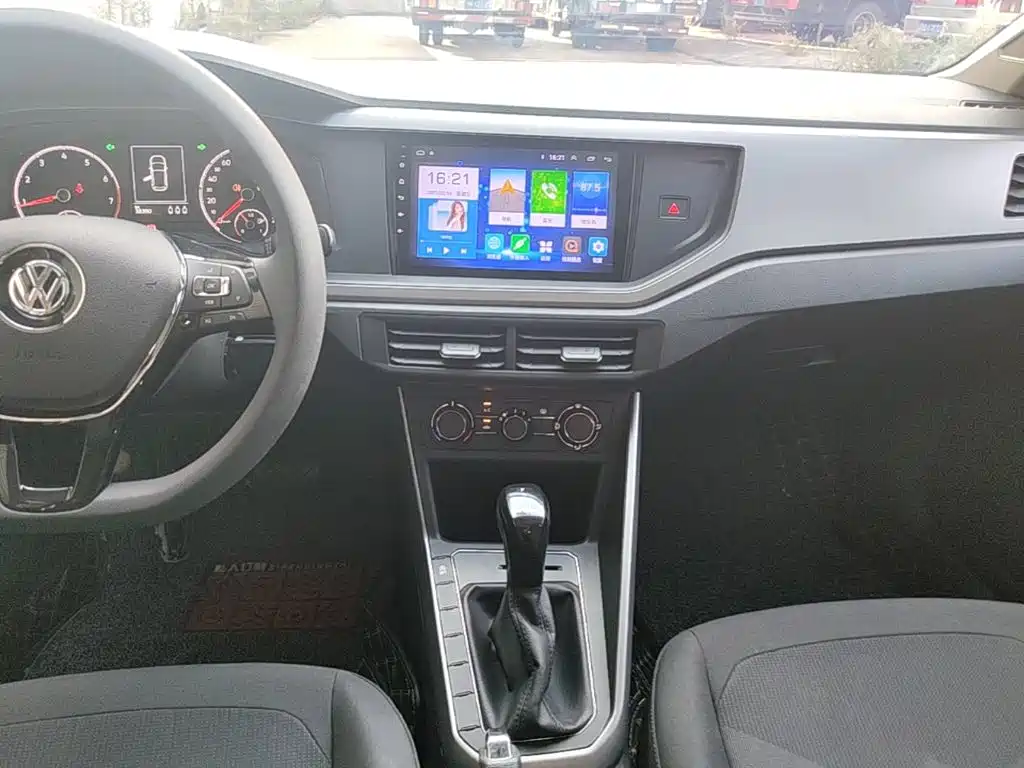 Volkswagen Polo — миниатюра 13