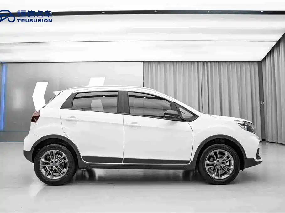 Geely Vision X3 — миниатюра 4