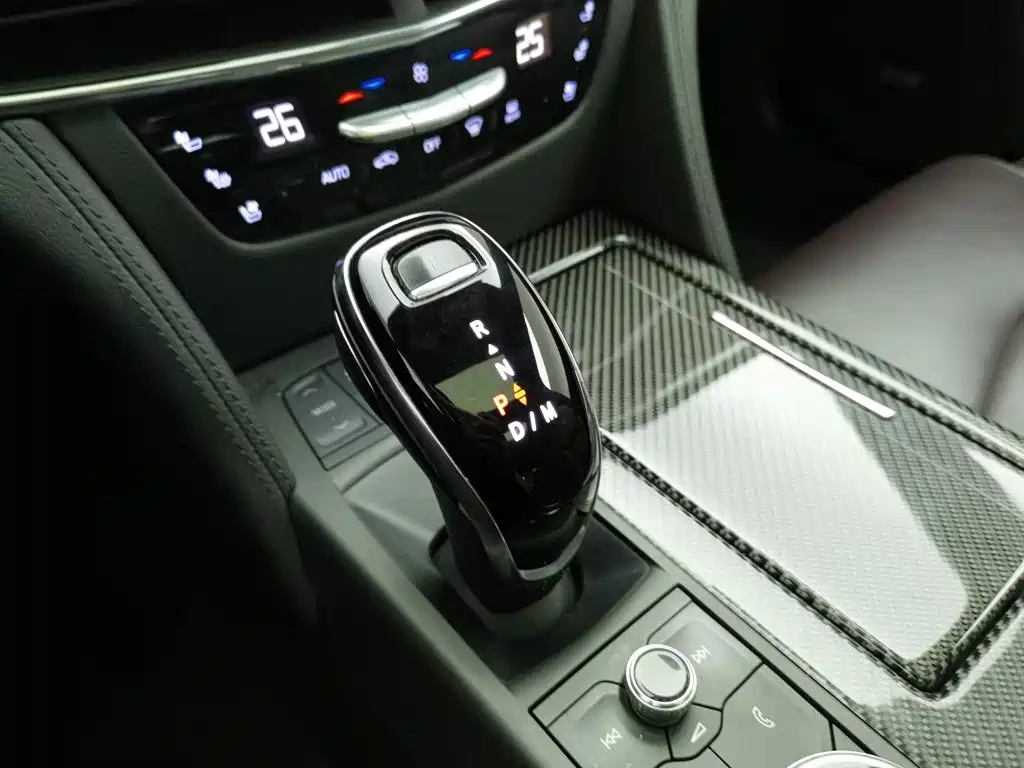 Cadillac CT6 — миниатюра 13